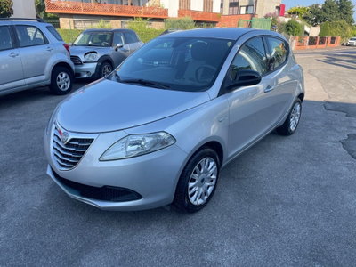 Lancia Ypsilon 1.2 69 CV 5 porte Silver usata
