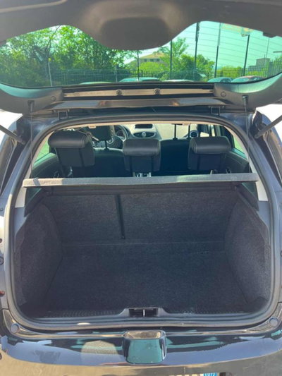 Renault Clio 1.2 16V 5 porte (16)