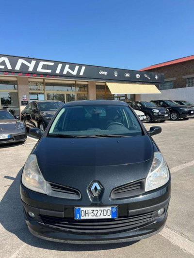 Renault Clio 1.2 16V 5 porte (2)