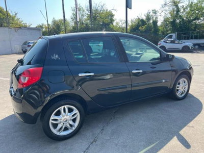 Renault Clio 1.2 16V 5 porte (4)