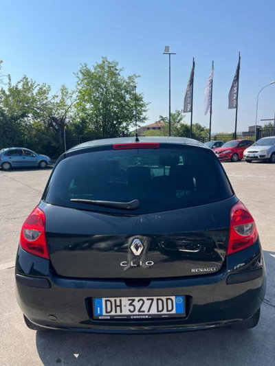 Renault Clio 1.2 16V 5 porte (5)