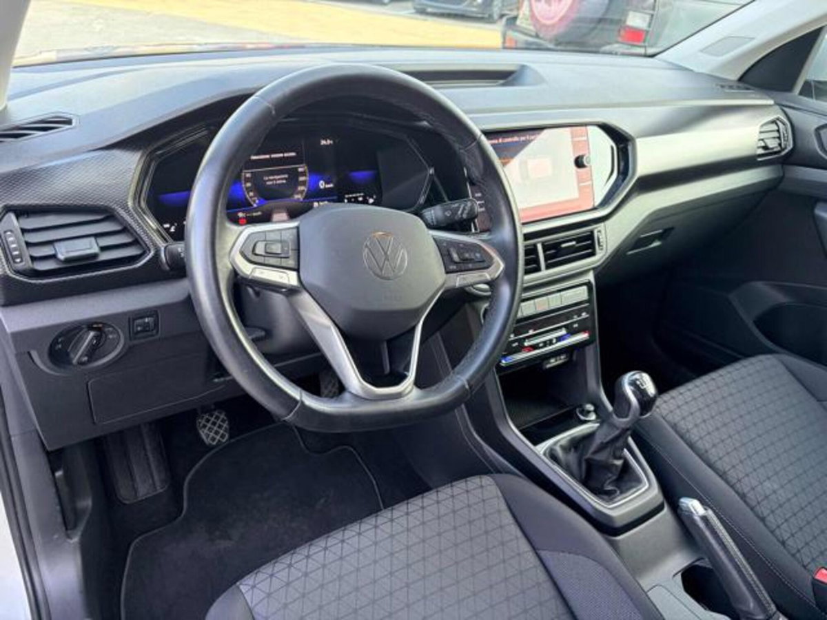 Volkswagen T-Cross 1.0 TSI Urban BMT (7)