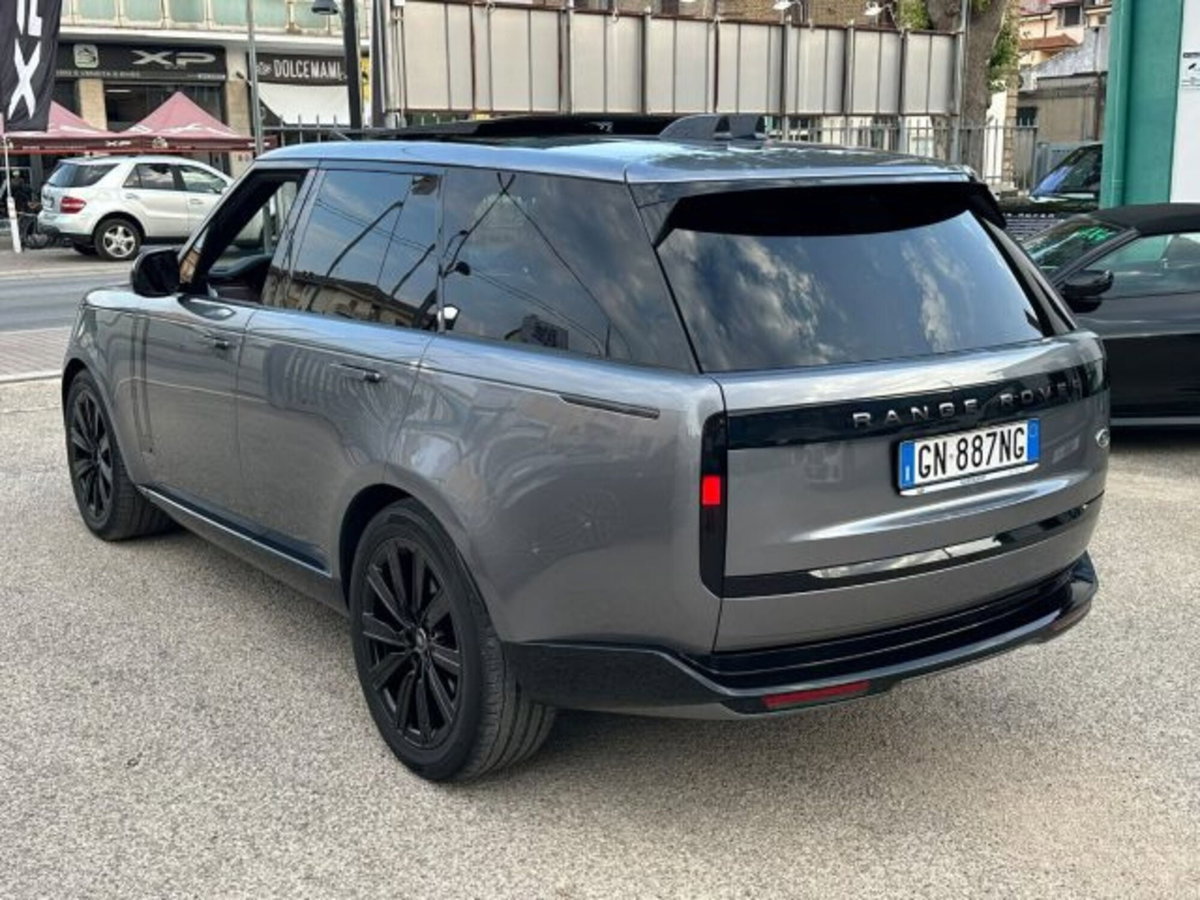 Land Rover Range Rover 4.4 V8 Autobiography (2)
