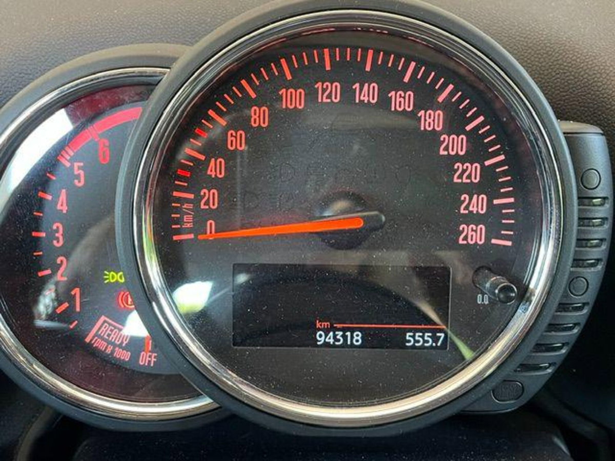 MINI Mini Countryman 2.0 Cooper D Essential Countryman (14)