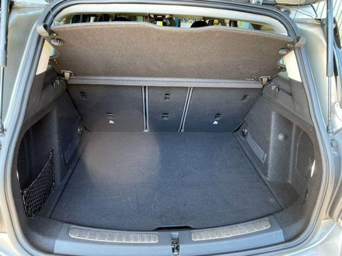 MINI Mini Countryman 2.0 Cooper D Essential Countryman (15)