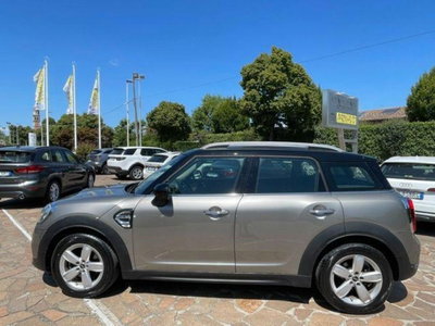 MINI Mini Countryman 2.0 Cooper D Essential Countryman (2)