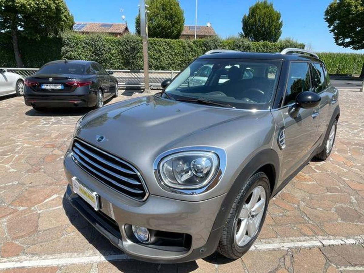 MINI Mini Countryman 2.0 Cooper D Essential Countryman (4)