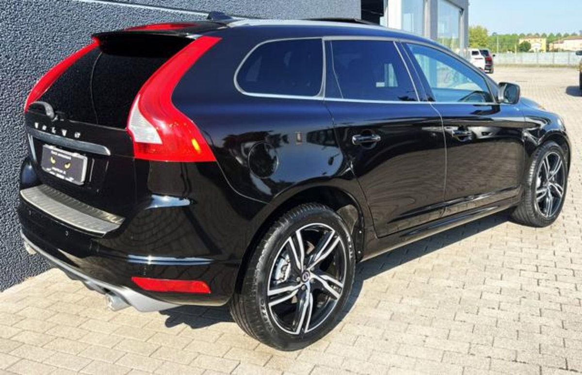 Volvo XC60 D4 Geartronic R-design (11)