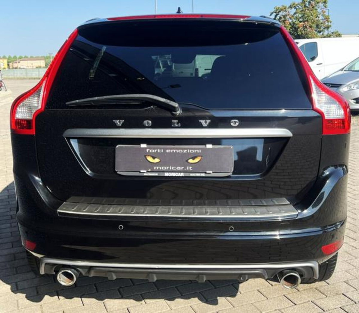 Volvo XC60 D4 Geartronic R-design (13)