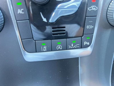 Volvo XC60 D4 Geartronic R-design (16)