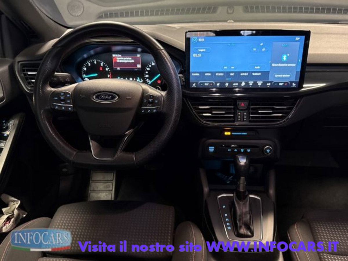 Ford Focus Station Wagon 1.0 EcoBoost Hybrid 155 CV SW ST-Line (10)