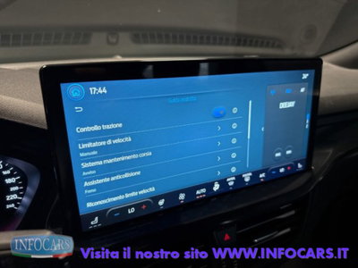 Ford Focus Station Wagon 1.0 EcoBoost Hybrid 155 CV SW ST-Line (17)