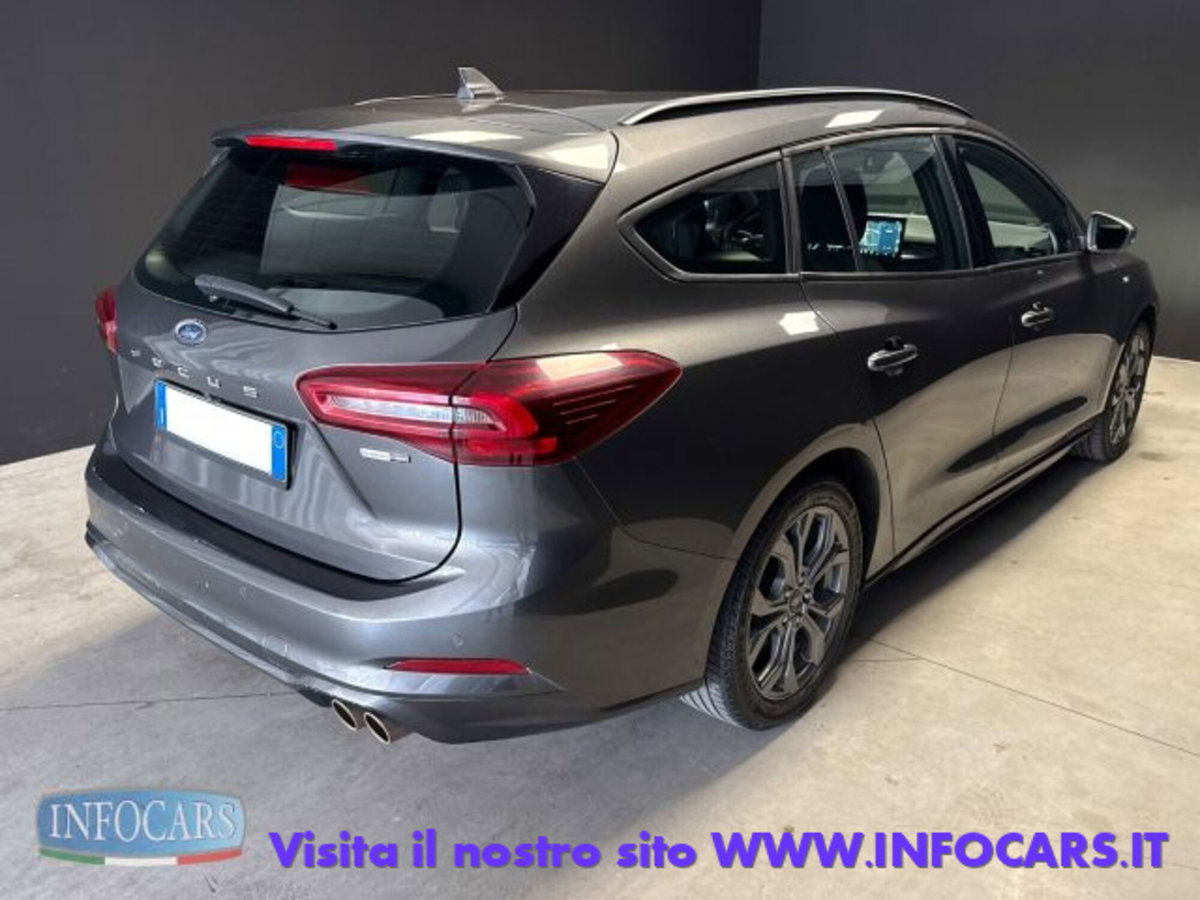 Ford Focus Station Wagon 1.0 EcoBoost Hybrid 155 CV SW ST-Line (4)