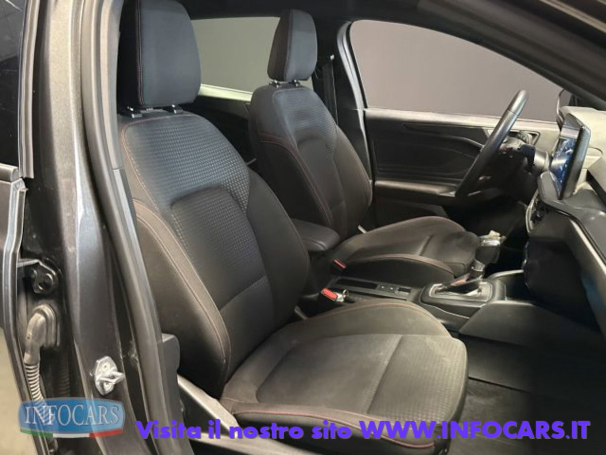 Ford Focus Station Wagon 1.0 EcoBoost Hybrid 155 CV SW ST-Line (6)
