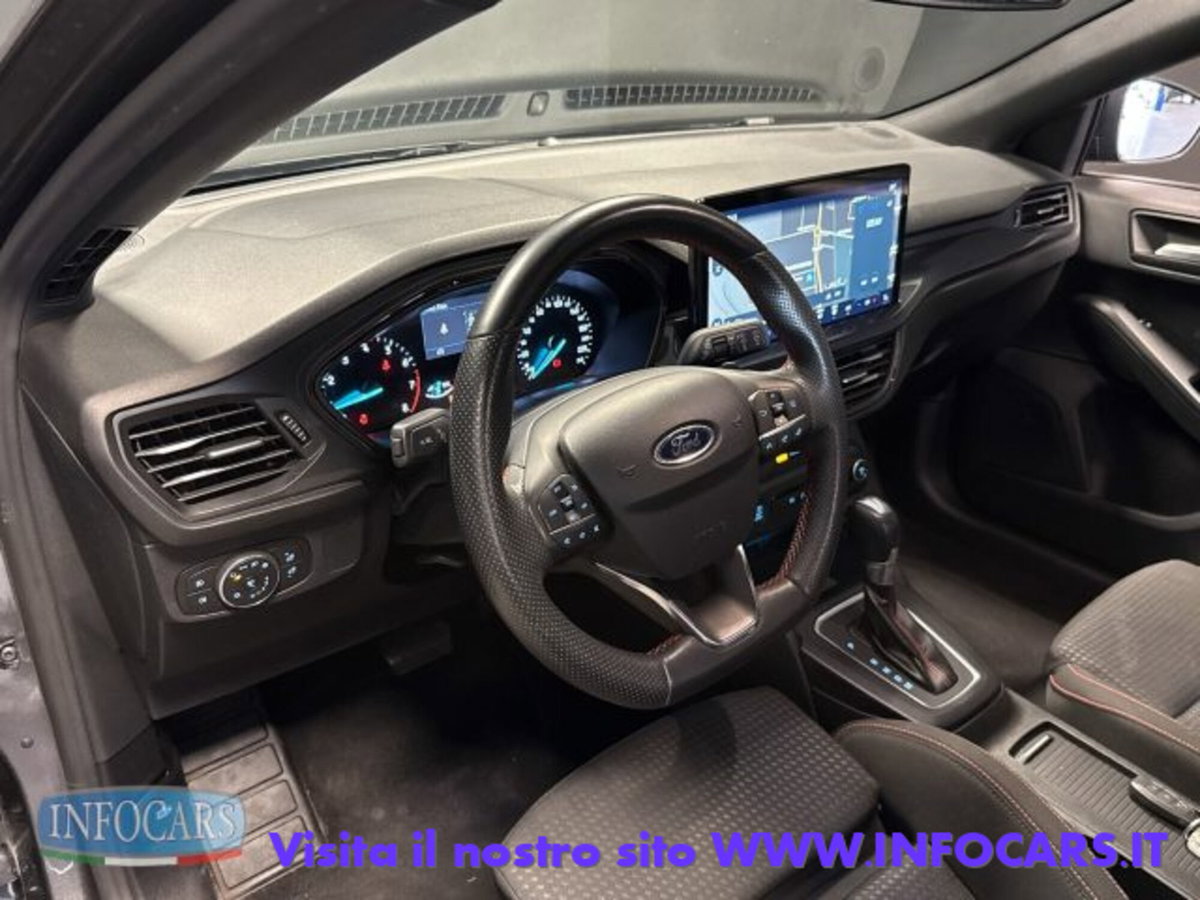 Ford Focus Station Wagon 1.0 EcoBoost Hybrid 155 CV SW ST-Line (9)