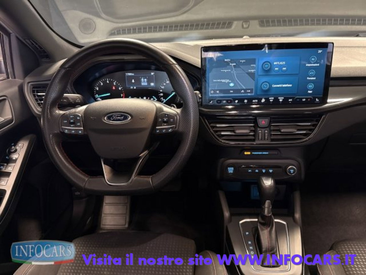 Ford Focus Station Wagon 1.0 EcoBoost Hybrid 155 CV SW ST-Line (10)