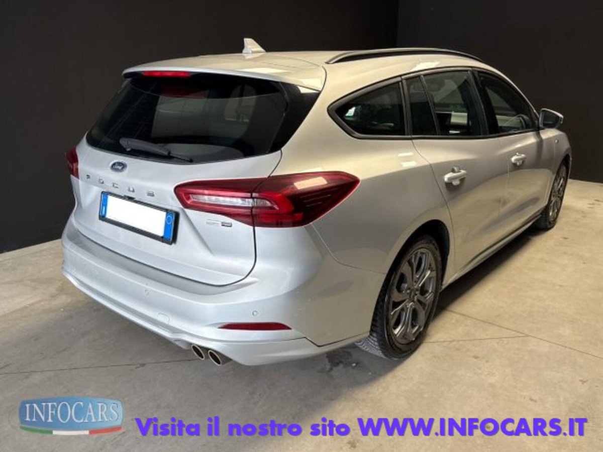 Ford Focus Station Wagon 1.0 EcoBoost Hybrid 155 CV SW ST-Line (4)