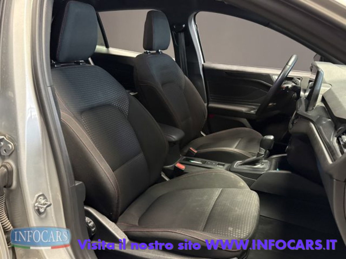 Ford Focus Station Wagon 1.0 EcoBoost Hybrid 155 CV SW ST-Line (6)