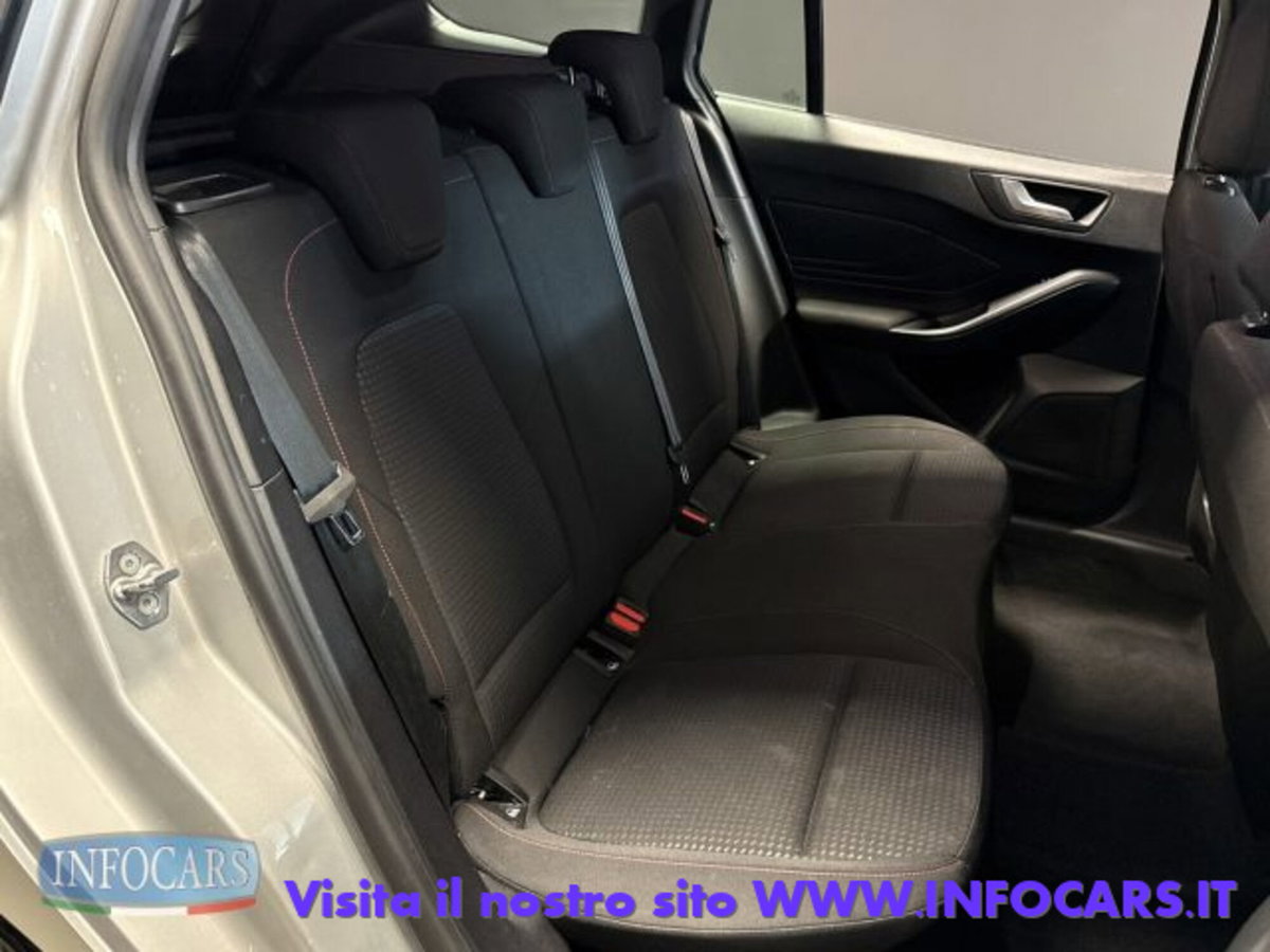 Ford Focus Station Wagon 1.0 EcoBoost Hybrid 155 CV SW ST-Line (8)