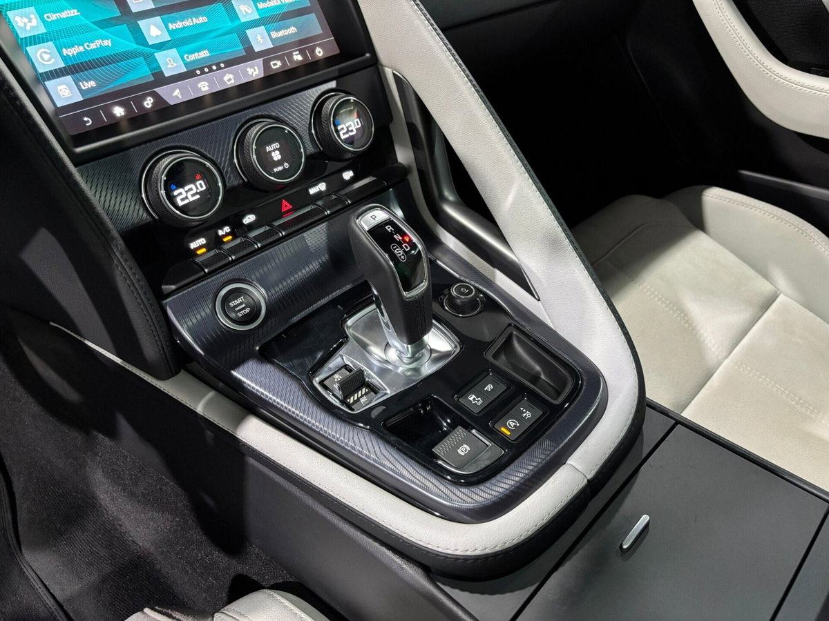 Jaguar F-Type Coupé 2.0 aut. Coupé R-Dynamic Black (12)