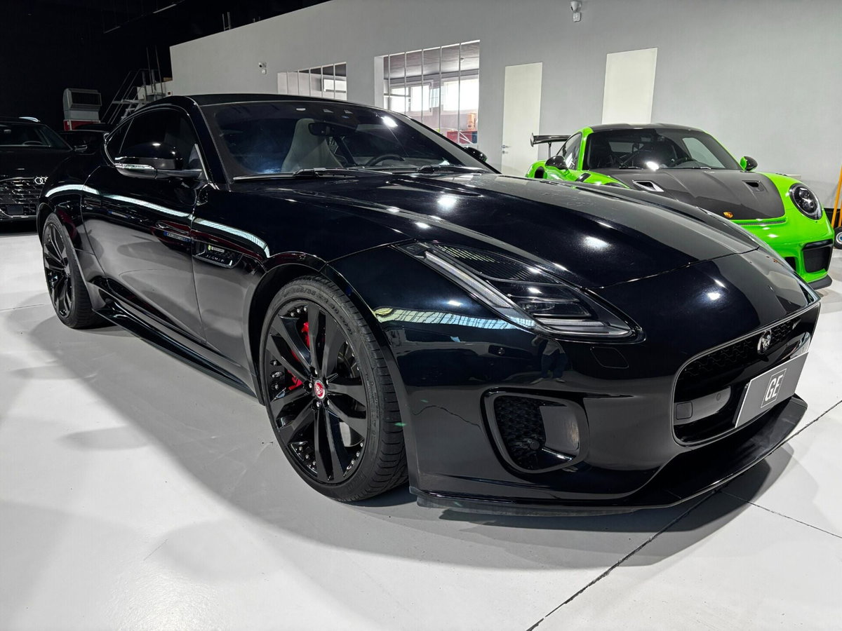 Jaguar F-Type Coupé 2.0 aut. Coupé R-Dynamic Black (2)