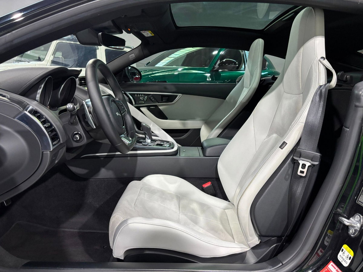 Jaguar F-Type Coupé 2.0 aut. Coupé R-Dynamic Black (8)