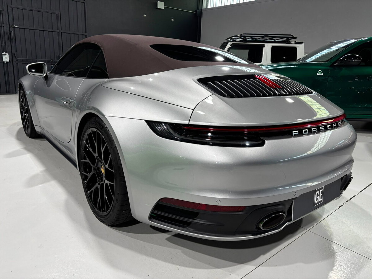 Porsche 911 Cabrio Cabrio 3.0 Carrera 4S (4)