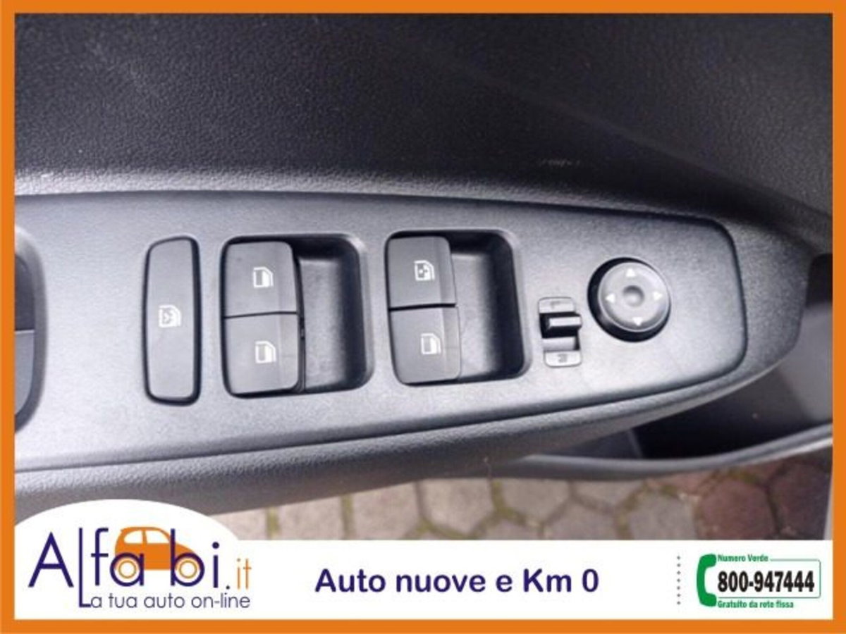 Hyundai i10 1.0 mpi Connectline 63cv (19)