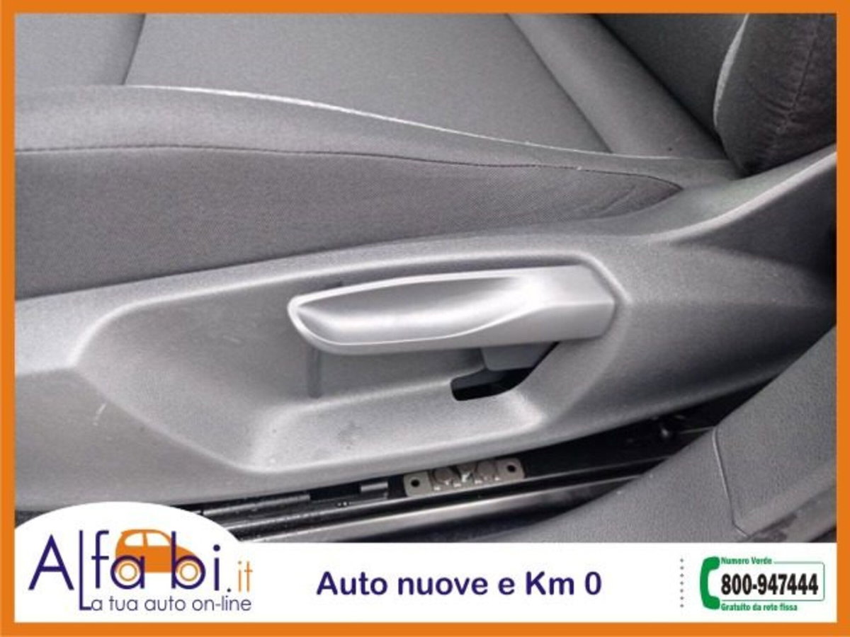 Skoda Kamiq 1.0 tsi Selection 115cv (14)