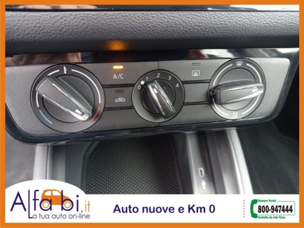 Skoda Kamiq 1.0 tsi Selection 115cv (20)