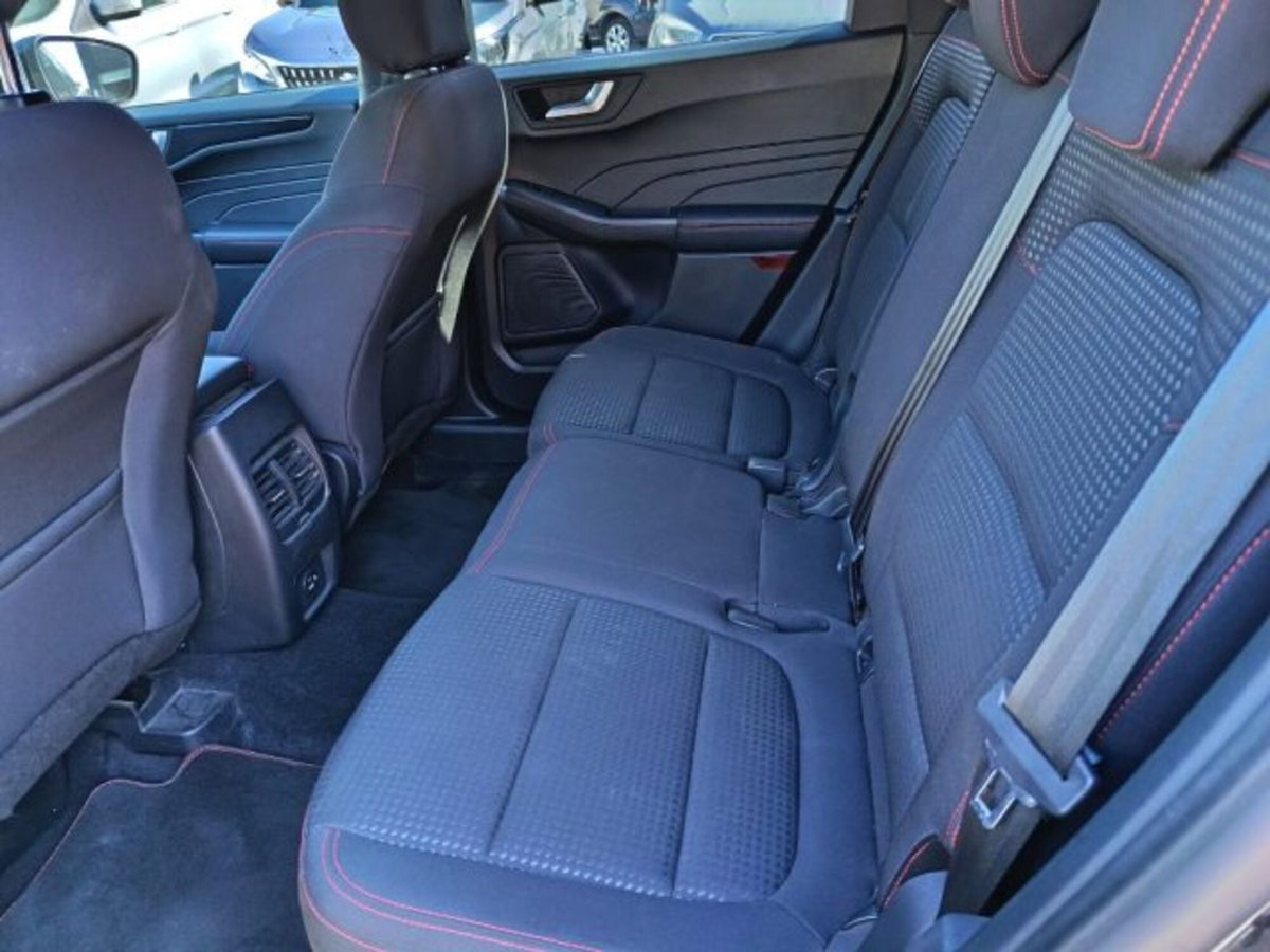 Ford Kuga 1.5 EcoBlue 120 CV 2WD ST-Line (11)