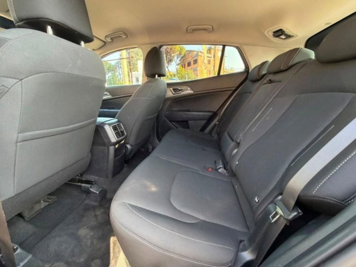 Kia Sportage 1.6 CRDi MHEV Business (16)
