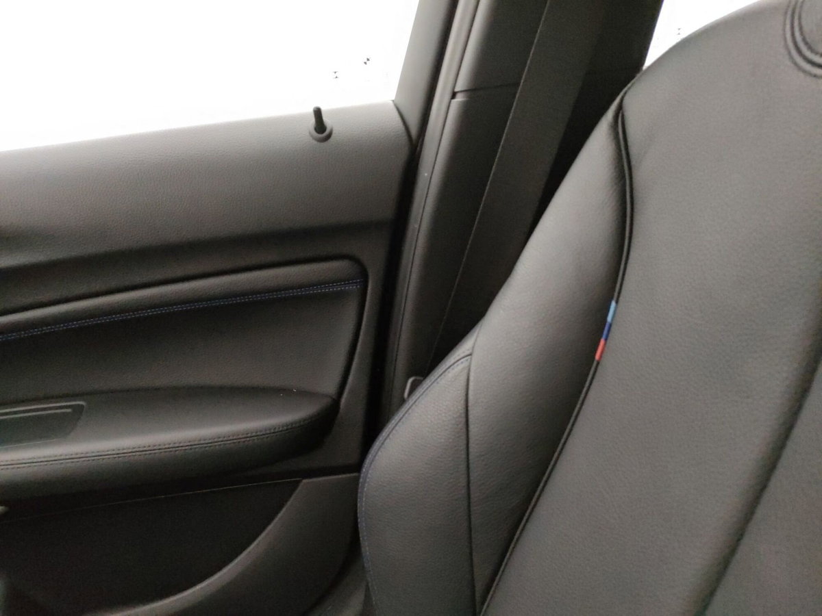 BMW Serie 1 5p. 118i 5p. Msport (18)