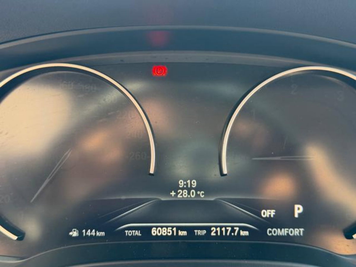 BMW X3 sDrive18d Business Advantage (16)