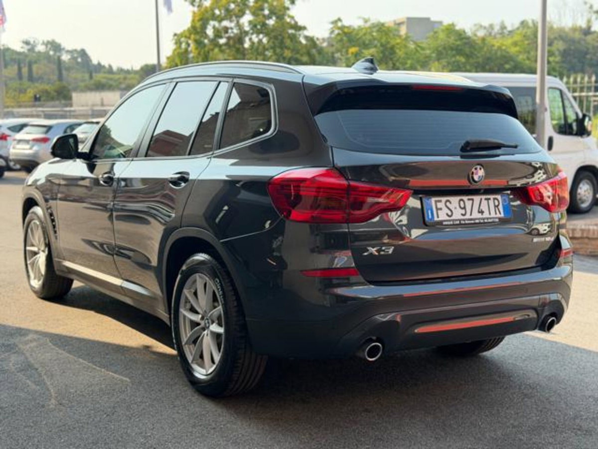 BMW X3 sDrive18d Business Advantage (4)