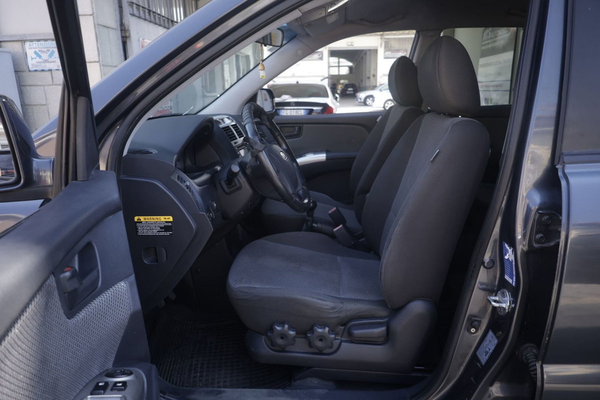 Kia Sportage 2.0 141CV 2WD Active (17)
