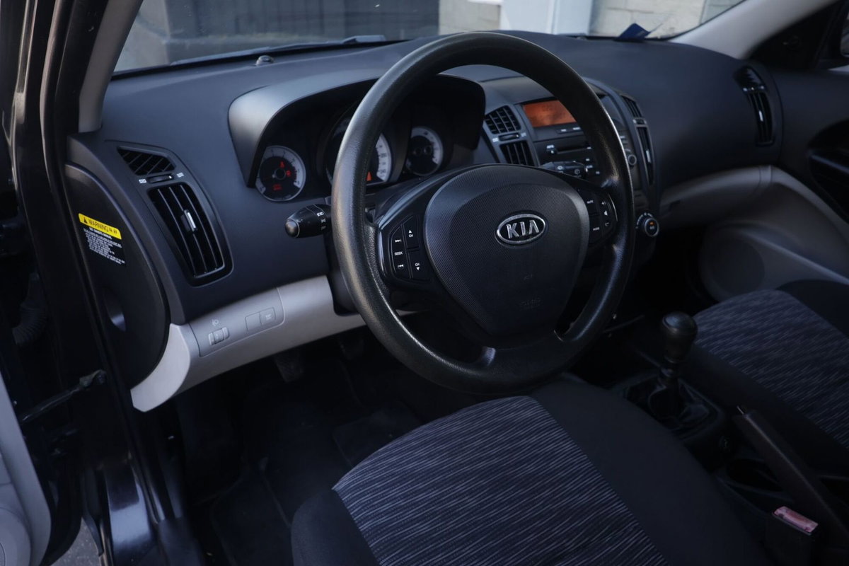 Kia cee'd 1.4 109CV 5p. EX Bi-Fuel (14)