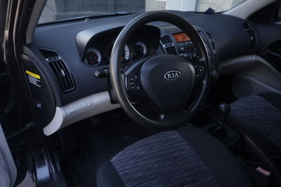 Kia cee'd 1.4 109CV 5p. EX Bi-Fuel (14)