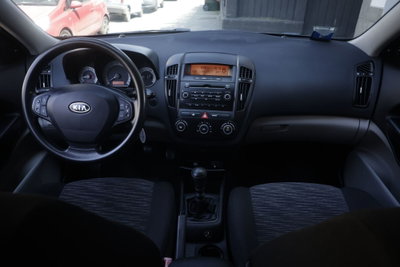 Kia cee'd 1.4 109CV 5p. EX Bi-Fuel (2)
