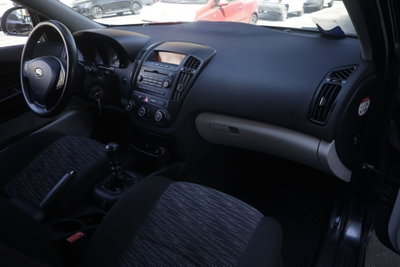 Kia cee'd 1.4 109CV 5p. EX Bi-Fuel (8)