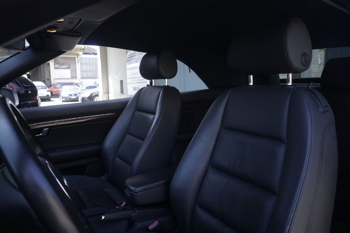Audi A4 Cabrio Cabriolet 2.5 V6 TDI cat (16)