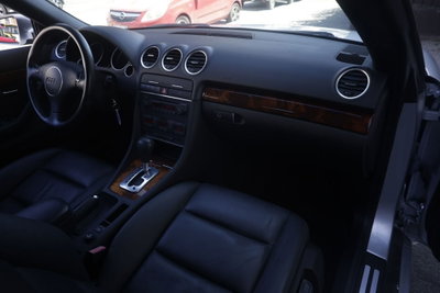 Audi A4 Cabrio Cabriolet 2.5 V6 TDI cat (8)