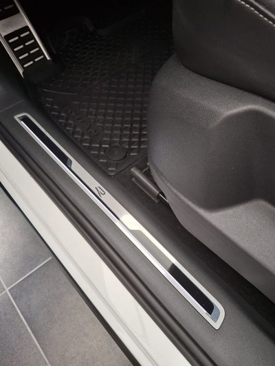 Volkswagen Tiguan Allspace 2.0 TDI SCR DSG 4MOTION R-Line (13)