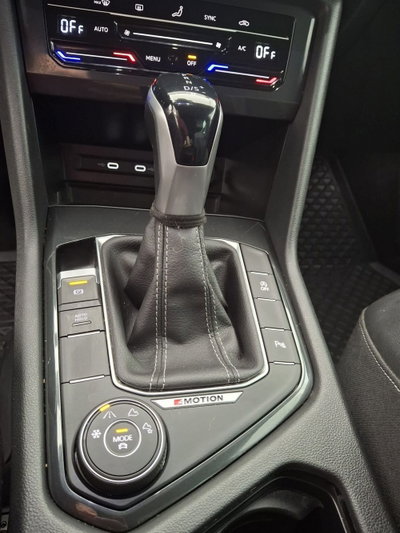 Volkswagen Tiguan Allspace 2.0 TDI SCR DSG 4MOTION R-Line (19)