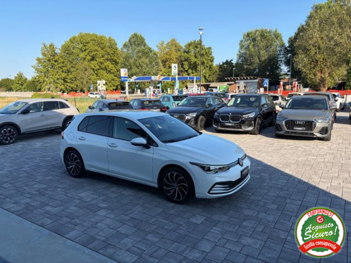 Volkswagen Golf Variant 1.0 eTSI EVO DSG Life (7)