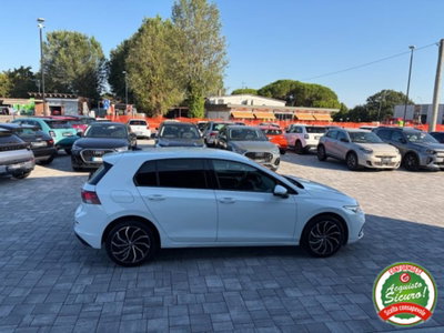 Volkswagen Golf Variant 1.0 eTSI EVO DSG Life (8)