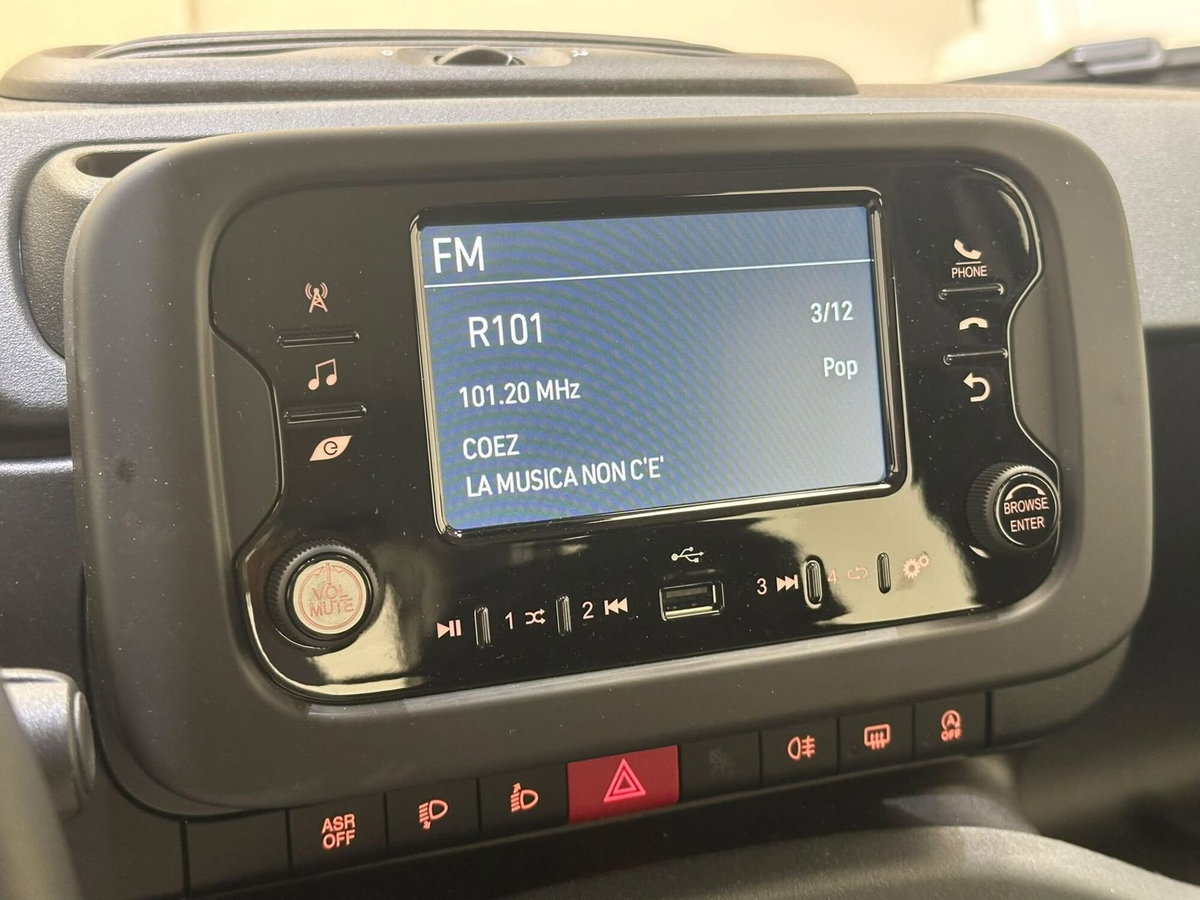 Fiat Pandina 1.0 firefly hybrid s&s 70cv (14)