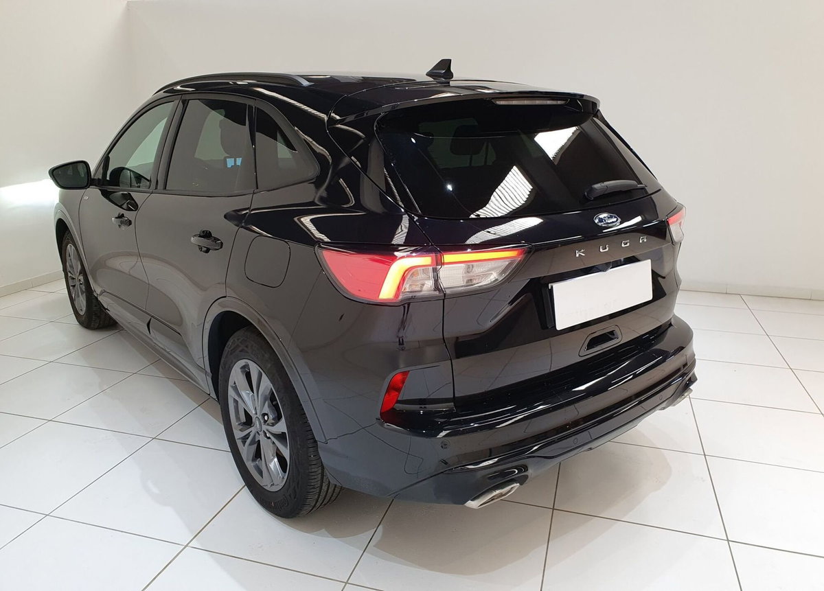 Ford Kuga 1.5 EcoBoost 150 CV 2WD ST-Line (6)