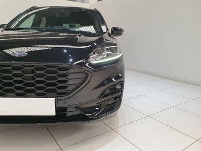 Ford Kuga 1.5 EcoBoost 150 CV 2WD ST-Line (9)