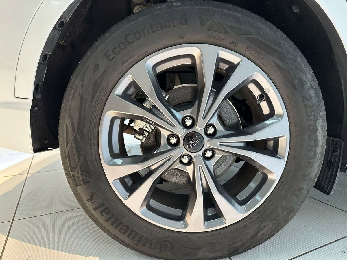 Ford Kuga 2.0 EcoBlue 120 CV aut. 2WD ST-Line X (18)
